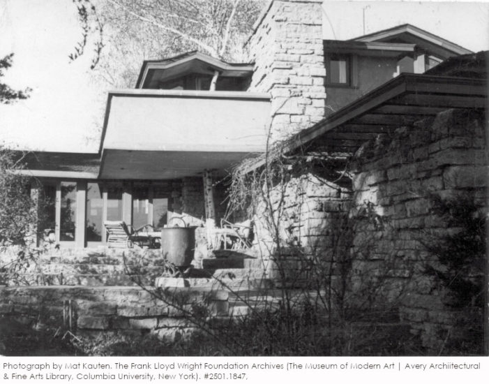 Photograph by Mat Kauten at Taliesin in 1944. Property of the Frank Lloyd Wright Foundation (The Museum of Modern Art | Avery Architectural & Fine Arts Library, Columbia University, New York).